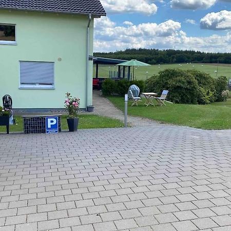 Fewomonciao2019-Panorama 2Pers Bis Max4Pers Monschau Buitenkant foto