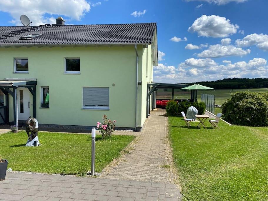 Fewomonciao2019-Panorama 2Pers Bis Max4Pers Monschau Buitenkant foto